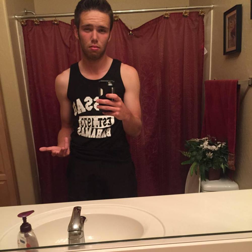 Meet your Posher, Holden